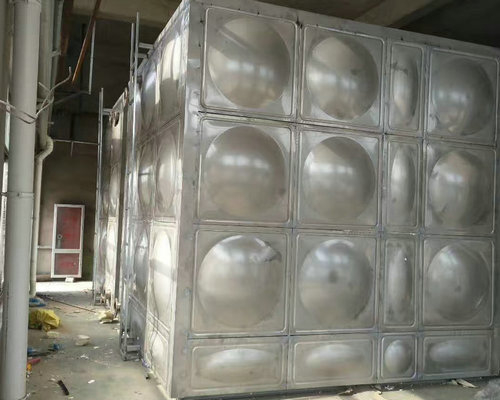 焦作某大學108噸保溫水箱