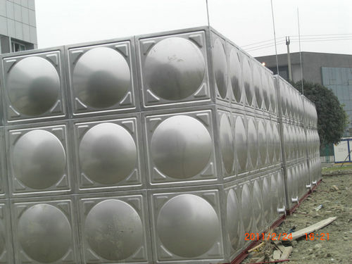 焦作某醫院96噸保溫水箱項目