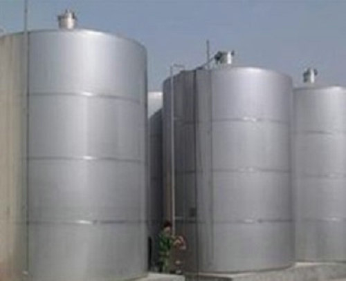 焦作某工廠96噸圓柱型水箱項目