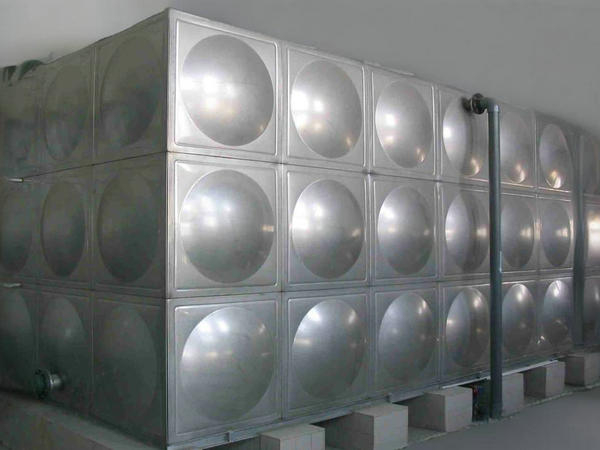 焦作保溫水箱用不銹鋼材質的好處