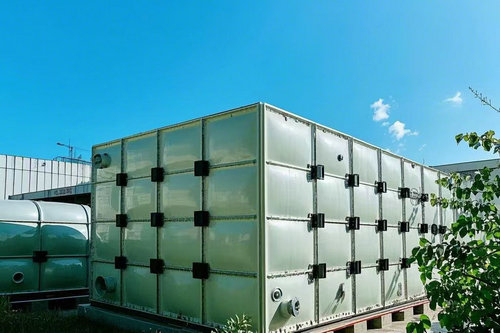 焦作玻璃鋼生活水箱的使用壽命一般是多久這里說(shuō)說(shuō)